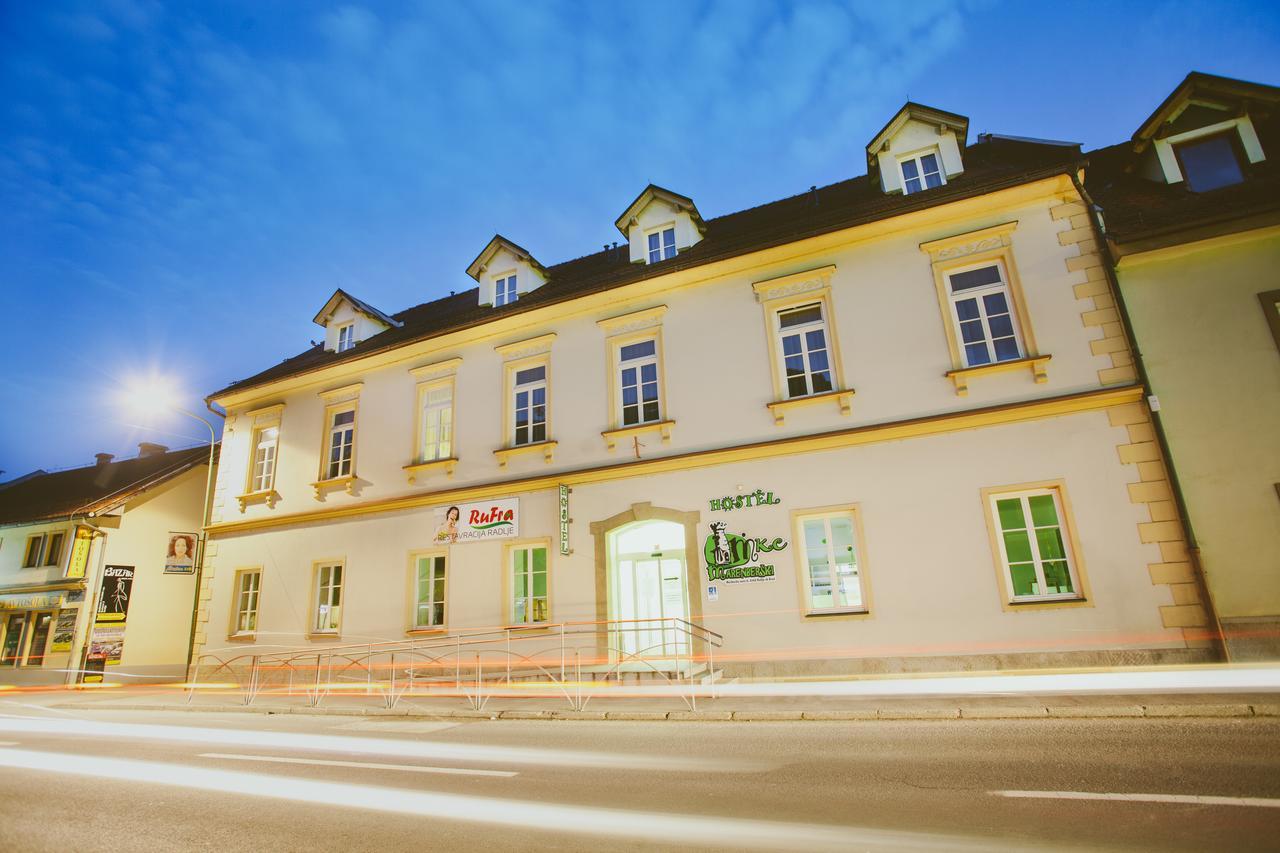 Hotel & Hostel Marenberg Radlje Radlje ob Dravi Экстерьер фото